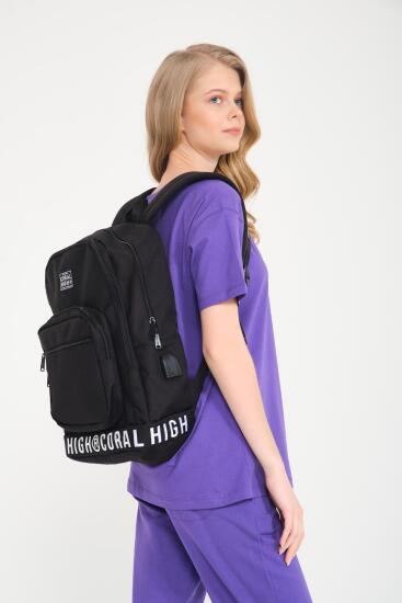 Coral High Siyah Nakış Logolu Dört Bölmeli USB Şarjlı Kulaklık Çıkışlı Sırt Çantası 24101 